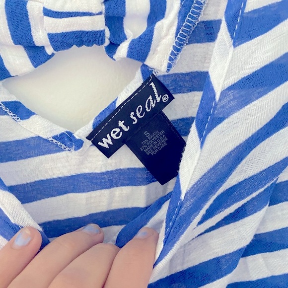 Wet Seal Striped Crop - Picture 4 of 4